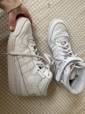 Adidas Women s White Forum Mid sneakers Lightly used  Size 8.5