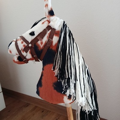 Hobby Horse mit Trense