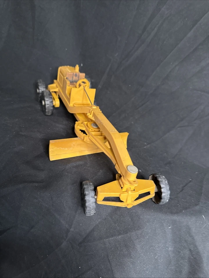 Vintage Caterpillar Toy Revell Miniature Motor And Grader 1950s Made In... - Image 3 of 4