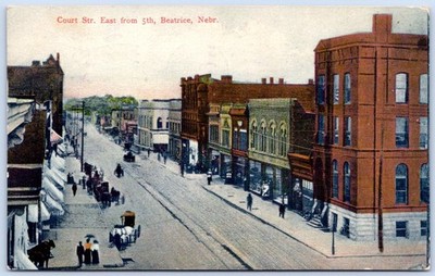 Postcard NE Beatrice Nebraska Court Street East From 5th Gage County D11