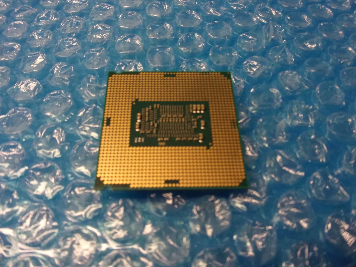 Intel Core i7-9700 3.0 GHz Octo-Core (SRG13) Processor