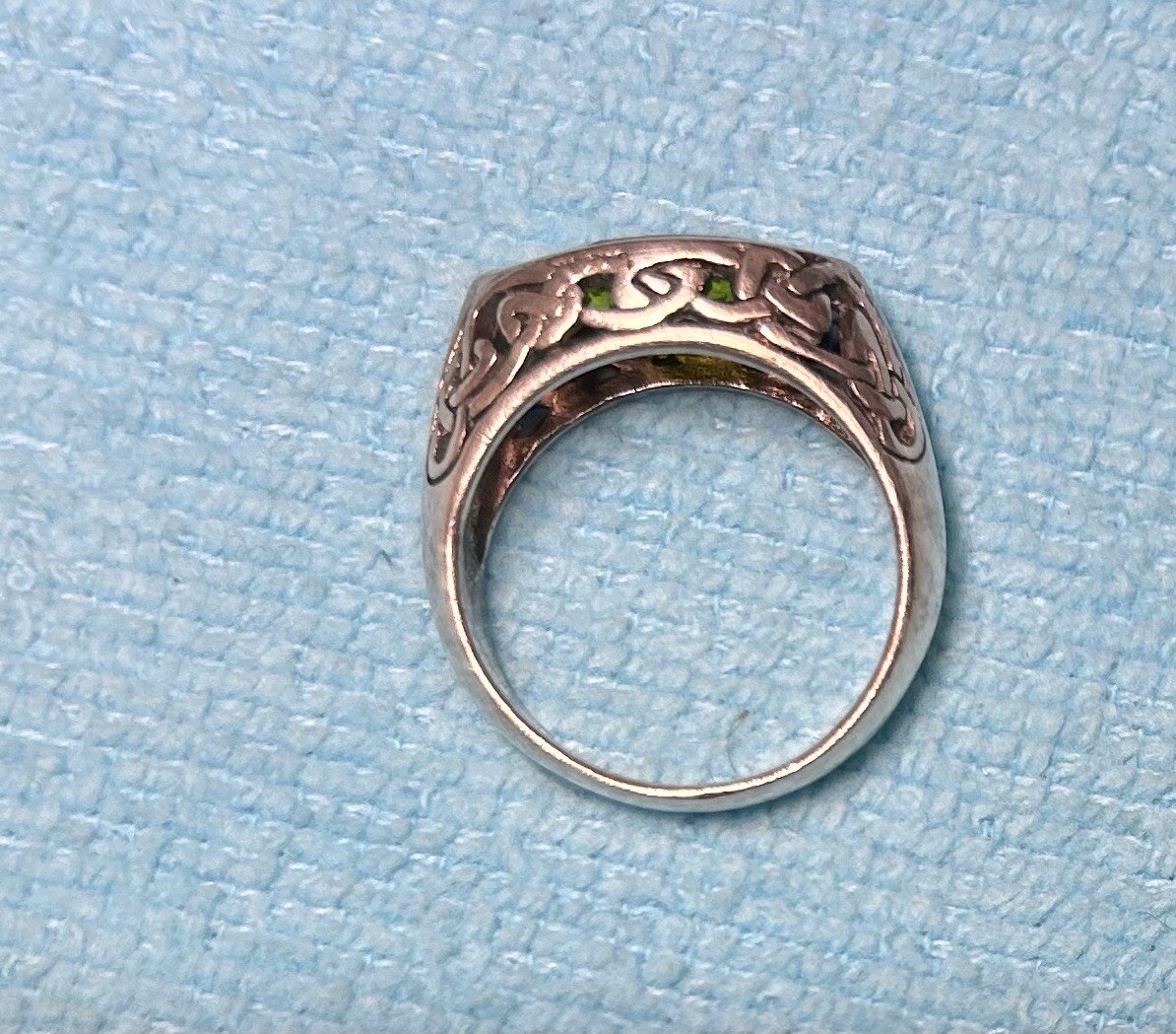 Vintage Celtic Peridot Ring solid .925 Sterling S… - image 3