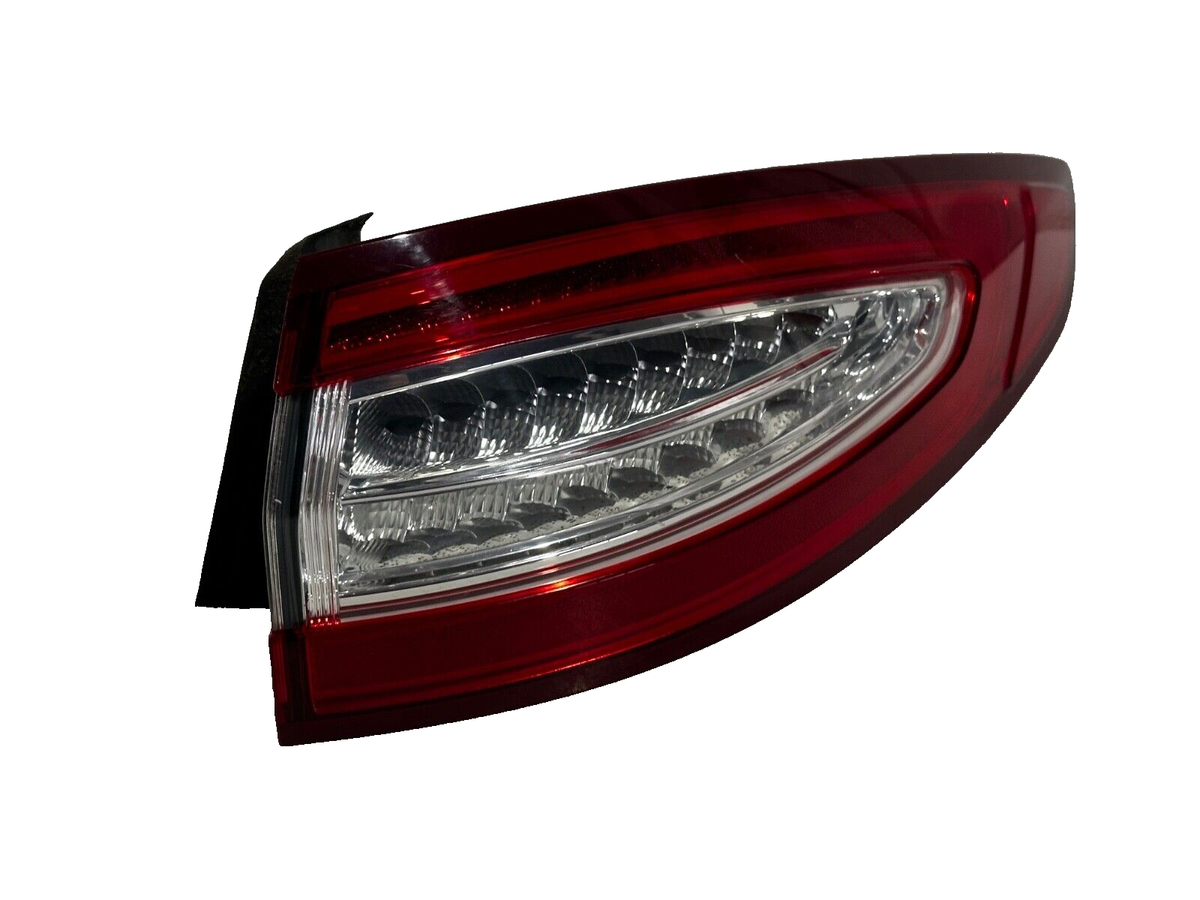 2013 - 2016 Ford Fusion Right RH Side Rear Tail Light Lamp DS73