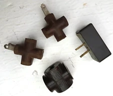 Vintage 1950's  1 To 3  3-Way Multi-Plug Adapter Expanders Set of 4