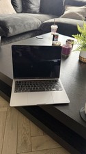 Apple MacBook Pro 13.3" (256GB SSD, Apple M2, 2.4GHz, 8GB RAM) - Grey (2022)