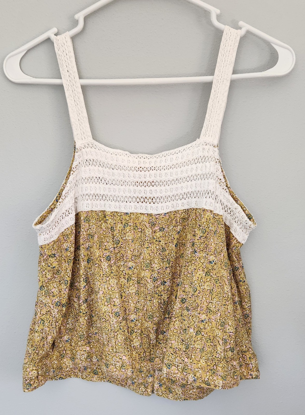 Universal Thread Crochet Button Front Cropped Tan… - image 2