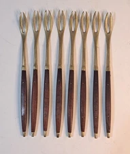 VTG Brass & Wood Fondue Forks Set Of 8 - T.G. Thailand Mid Century Entertaining