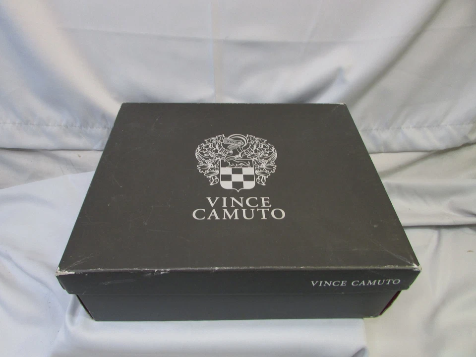 Vince Camuto Boots Womens Size 7.5 Silk Goat Leather VC-Winchell Zipper Buckle - Image 3 of 4