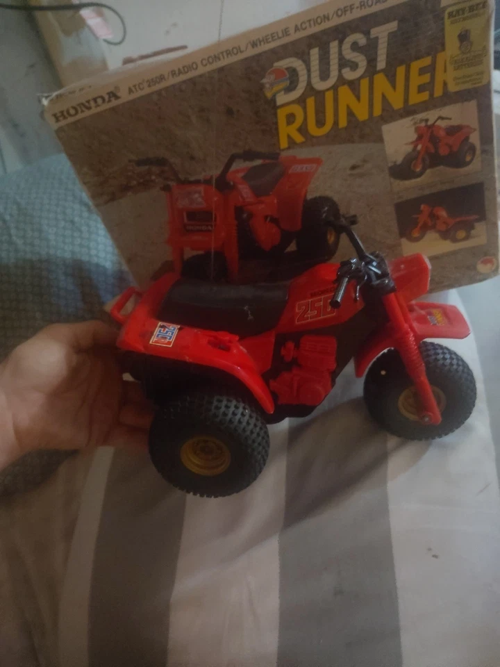 Sensei Honda Dust Runner Antique Collectible RC ATC Car - Image 3 of 4