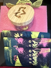 Primal Queen6 Pieces Package（ 60 Capdules* 3+Jar *1 + bracelet*1+ capsule box*1）