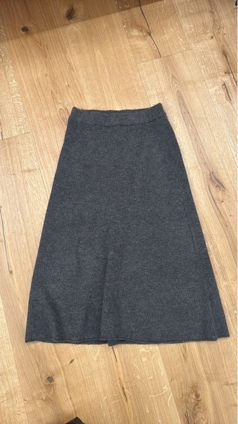 Warmer Strickrock für den Winter, Grösse M, Anthrazit