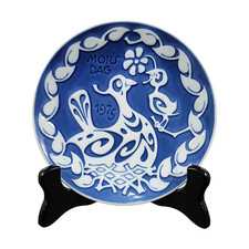 Royal Copenhagen Mother s Day , Mors Dag 1975 Birds Nest Plate