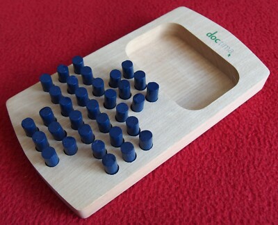 VERY GOOD - Solitaire - Travel Game for 1 Person - Wooden - Game Solitaire Travel