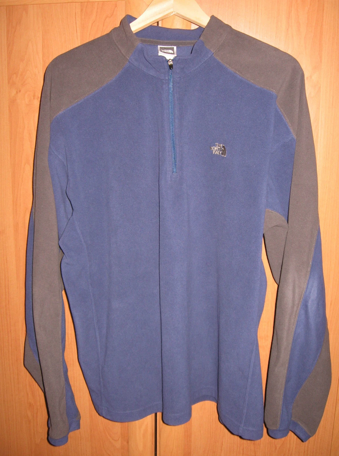 Men’s The North Face Pullover ¼ Zip Running Shirt Long Sleeve Gray&Blue Size:L/G