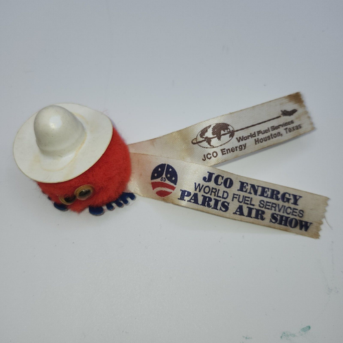 Pom Pom JCO Energy Air Show Paris Sticky Feet Googly Eyes World Fuel