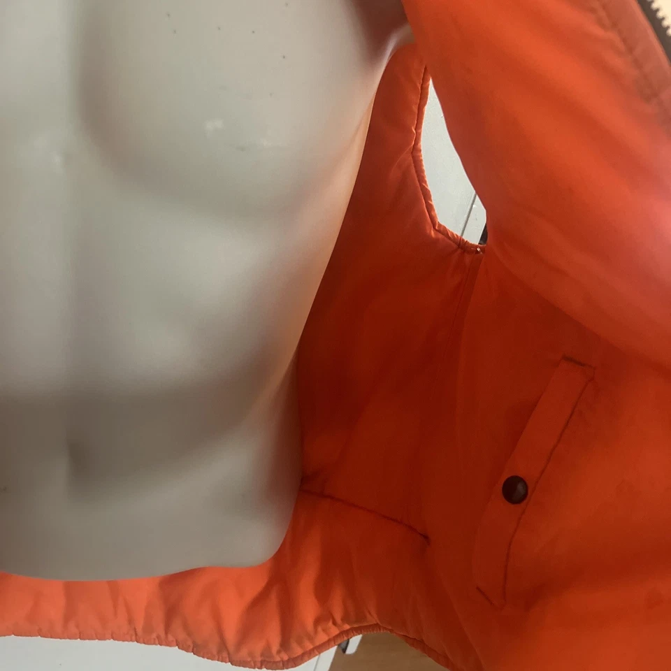 VTG 90’s Winchester Duck Camo Orange Reversible Puffer Zip Up Hunting Vest M EUC - Image 4 of 4