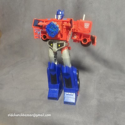 Transformers Optimus Prime Plastic Becomes A Truck 9 1/2  Tall- Plus Transformer