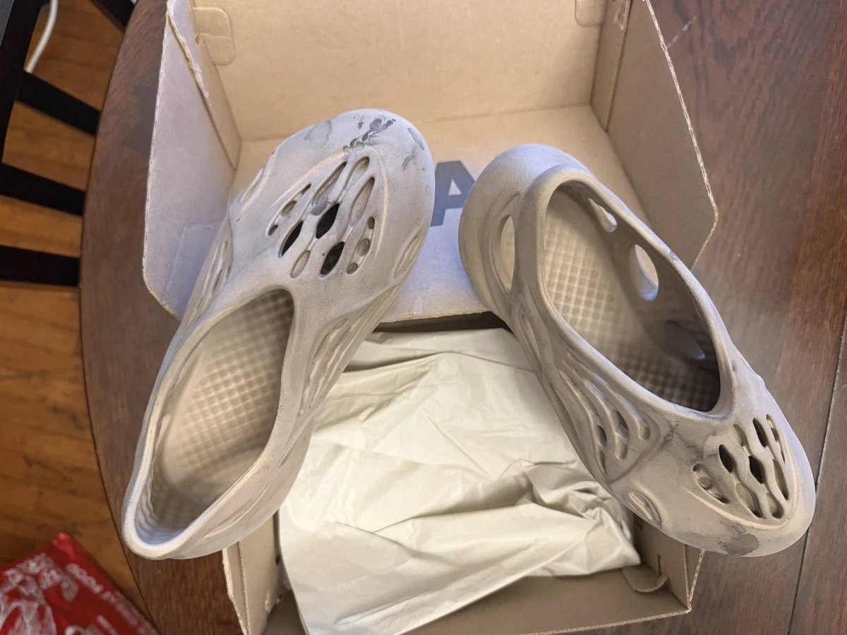  YEEZY FOAM RNNR フォームランナー Yeezy Foam RNNR for Sale | Authenticity Guaranteed | eBay