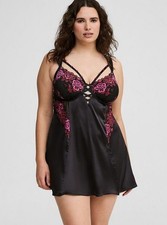 Torrid Underwire Slip Dress Rich Black Pink Roses Size 1XL NWOT