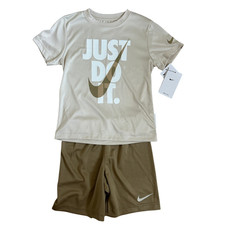 Nike Just Do It T-Shirt Shorts Set Parachute Beige NWT Size 5 Boys