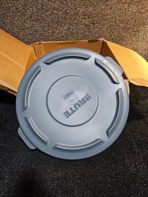 (QTY 3) Rubbermaid Brute 1893163 Gray 32 Gal Trash Container Lids Commercial
