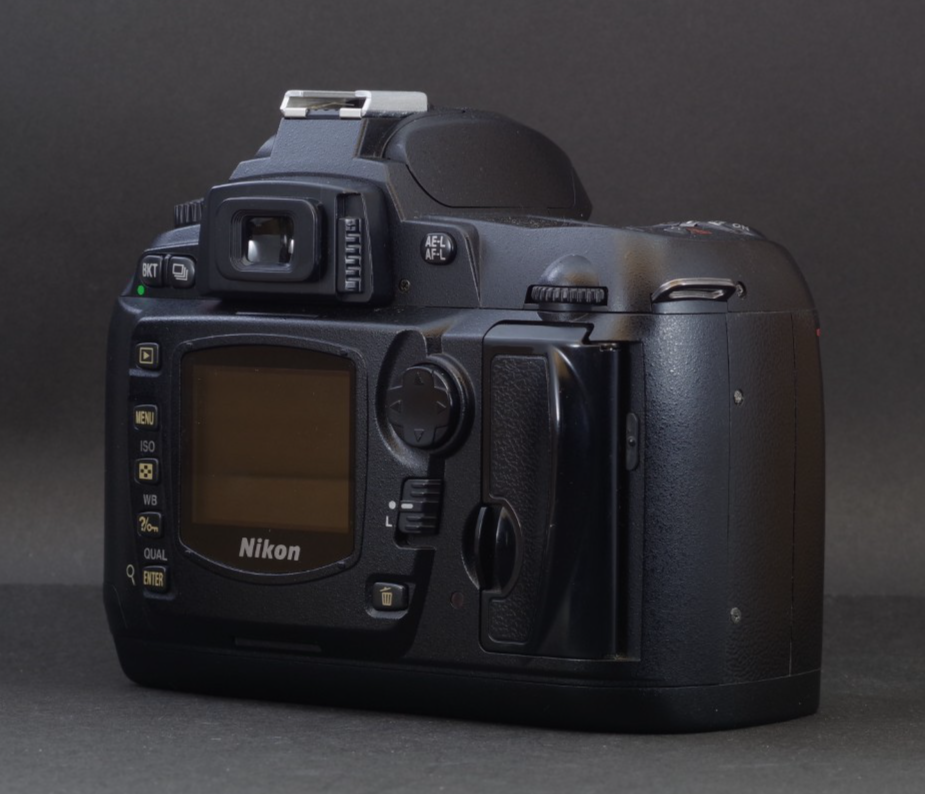 Top Mint】 NIKON D70 6.1MP CCD APS-C Digital SLR Camera Body from