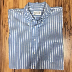 camiseta rayas azul y blanca hombre