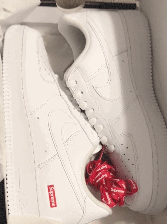 supreme x nike shoes eBay