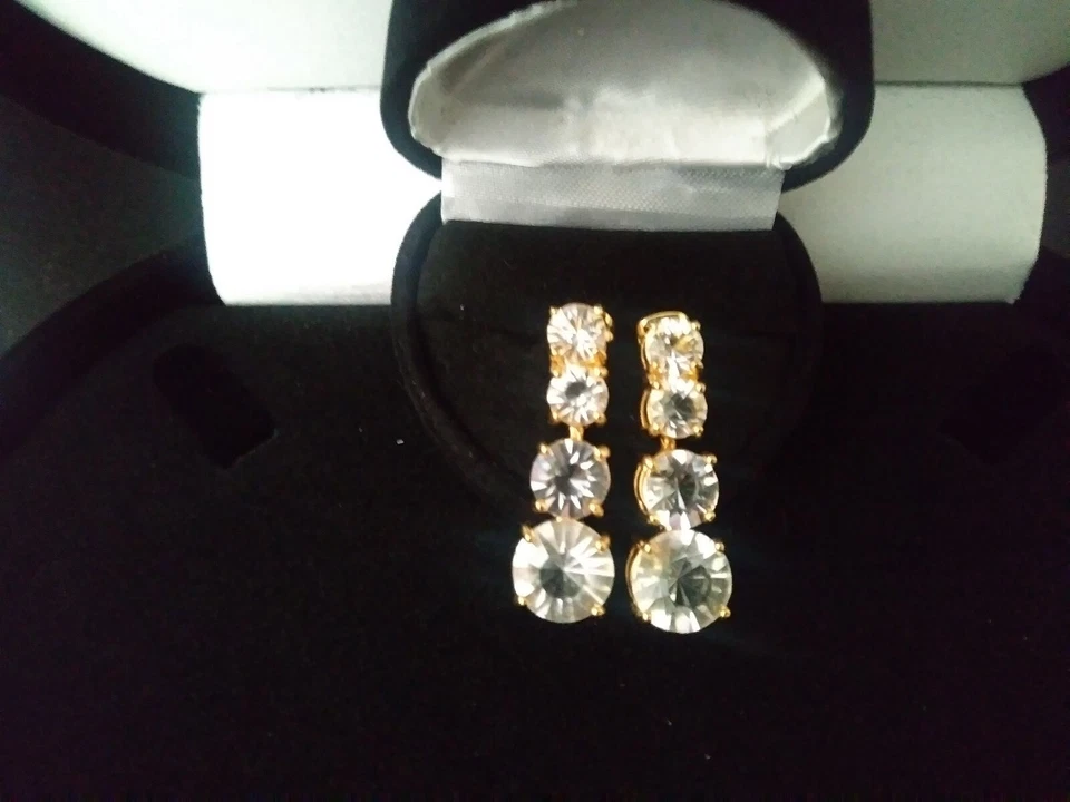 LAB CREATED PURPLE AMETHYST DANGLE DROP TENNIS EARRINGS APPROX 1 1/4 INCH 20CTW - Image 2 of 4