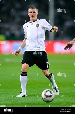 ドイツ代表　2010 アウェイユニフォーム　シュバインシュタイガー ドイツ代表 2010 アウェイユニフォーム シュバインシュタイガー ドイツ