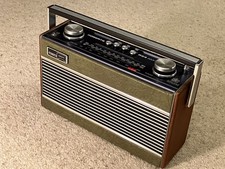 Roberts R 24 Vintage Retro Transistor Radio Olive Green.Working Order