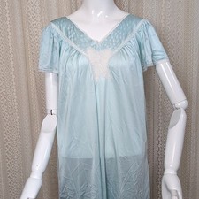 Vtg 70s Vanity Fair Teal Sweetheart Bow Silky Nylon Lace Nightgown size M Nighty