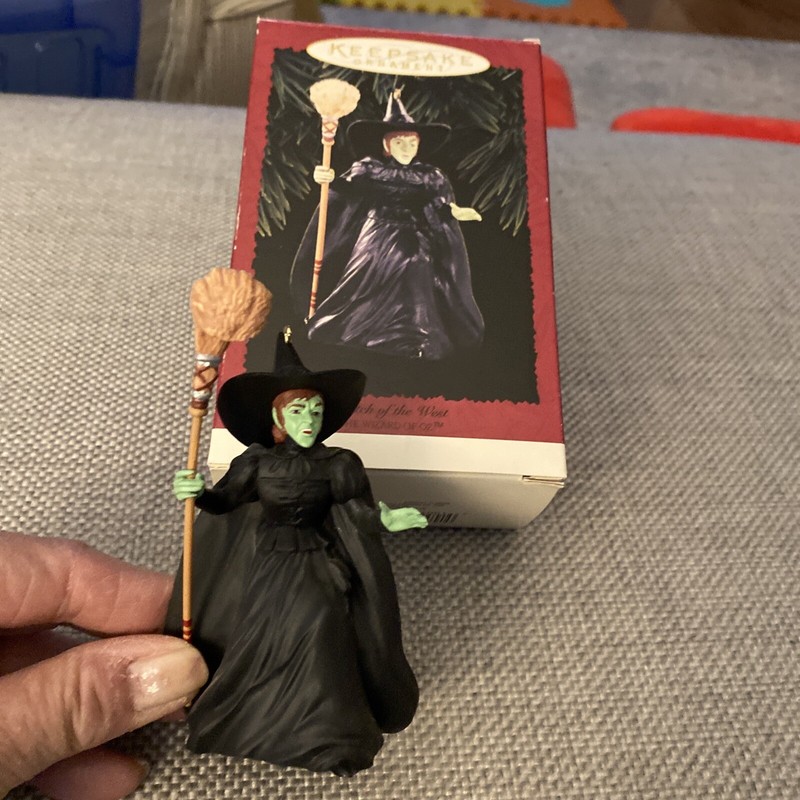 Hallmark keepsake ornament the wicked witch of the west￼