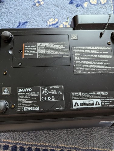 Sanyo PDg Dwl100 Projector - Picture 4 of 4