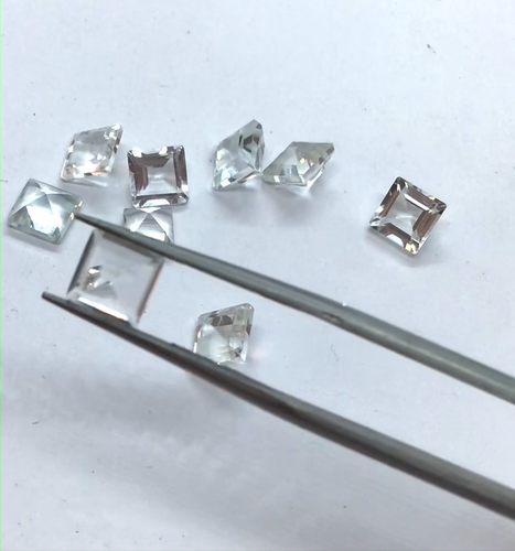 Piedras preciosas sueltas AAA de topacio blanco natural facetado corte cuadrado para joyería surtida - Vídeo 1 de 1