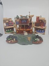 Harry Potter Polly Pocket Hogwarts Interactive Play set CASTLE ONLY Mattel 2001