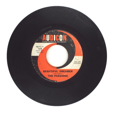 The Passions - Beautiful Dreamer; One Look is All It Took - Vinyl 45 RPM 7''