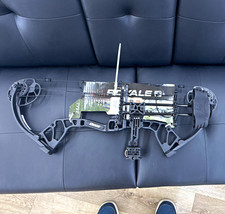 Bear Archery Royale Youth RH Compound Bow Black 5-50lb 12-27in Draw 27in
