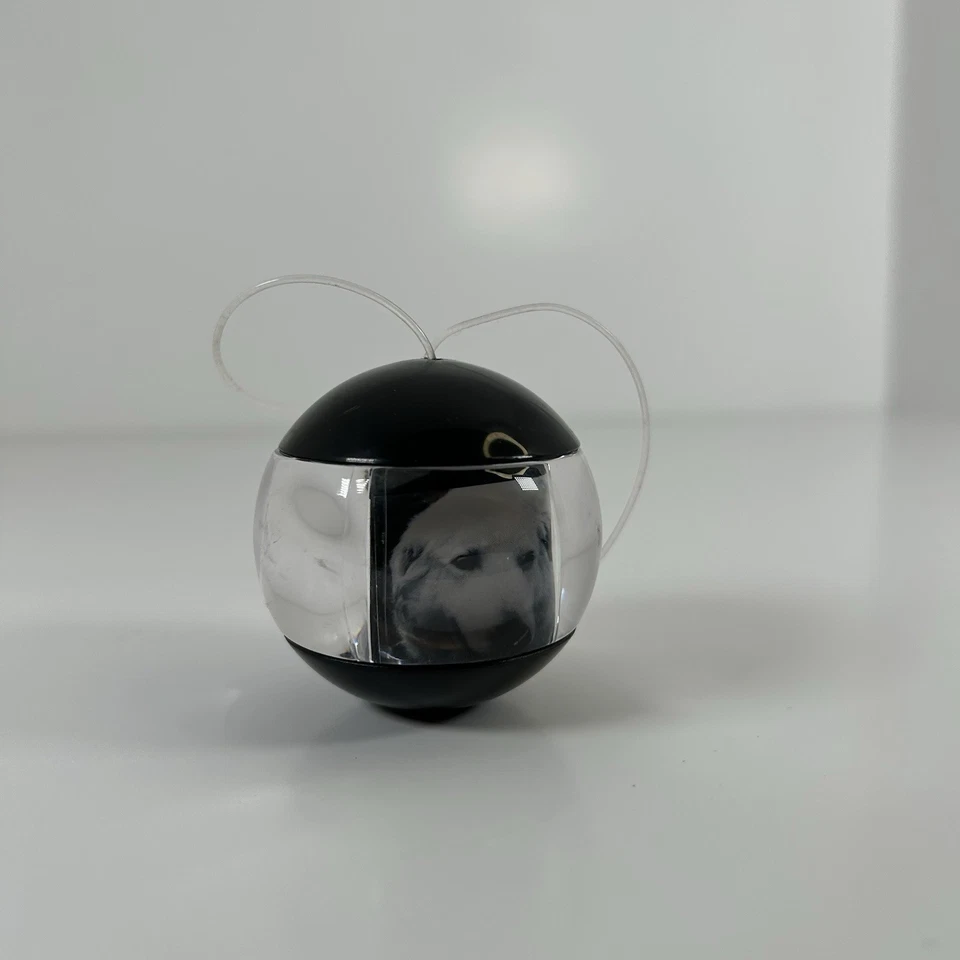 Umbra Fotoball Colgante Adorno Marco de Fotos Negro Transparente Reflectante Esférico Foto 2 de 4