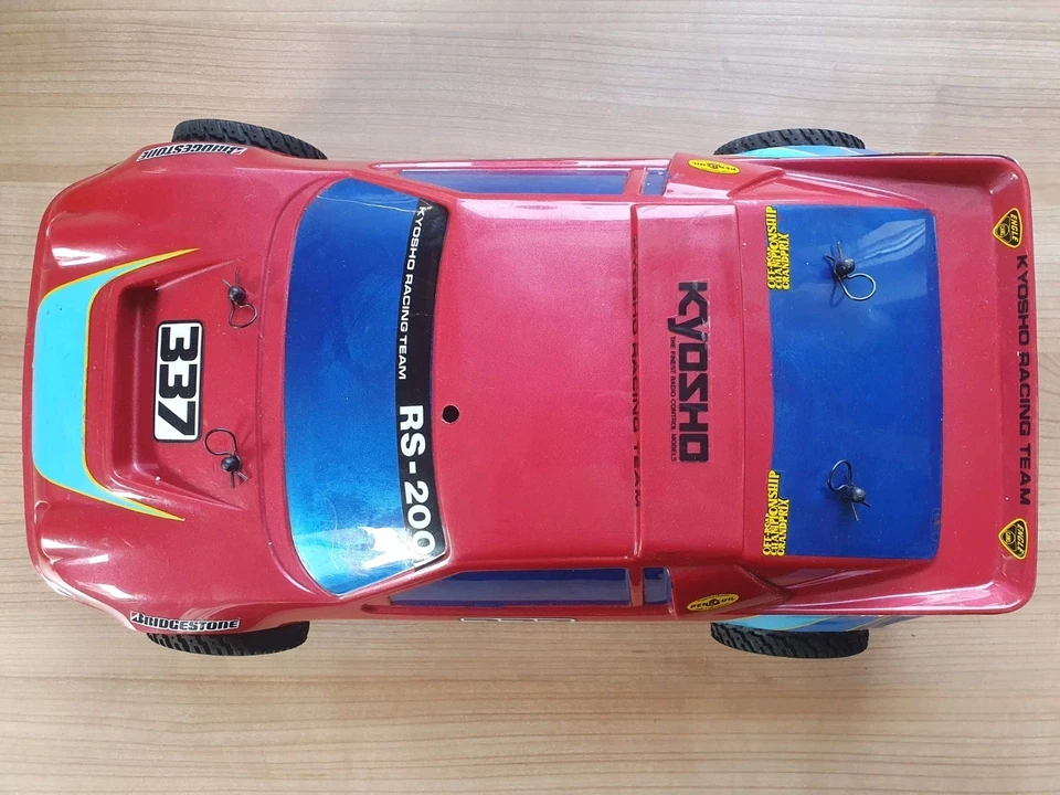 Kyosho Ford RS-200 RS200 4WD 1:10 O.S. Max10 FP Vintage Rally Car - Image 3 of 4