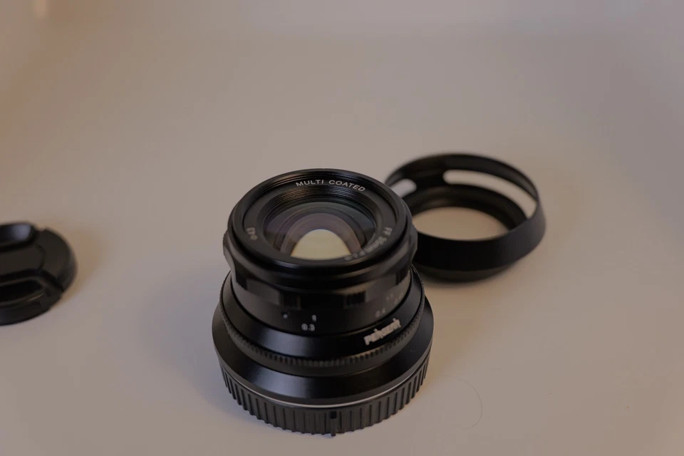 Lente de enfoque manual de montura Nikon Z de fotograma completo PERGEAR 35 mm F1,4 Foto 3 de 4