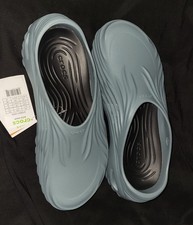 Crocs Men Size 11 Echo Wave Clogs - Pond/Blac...