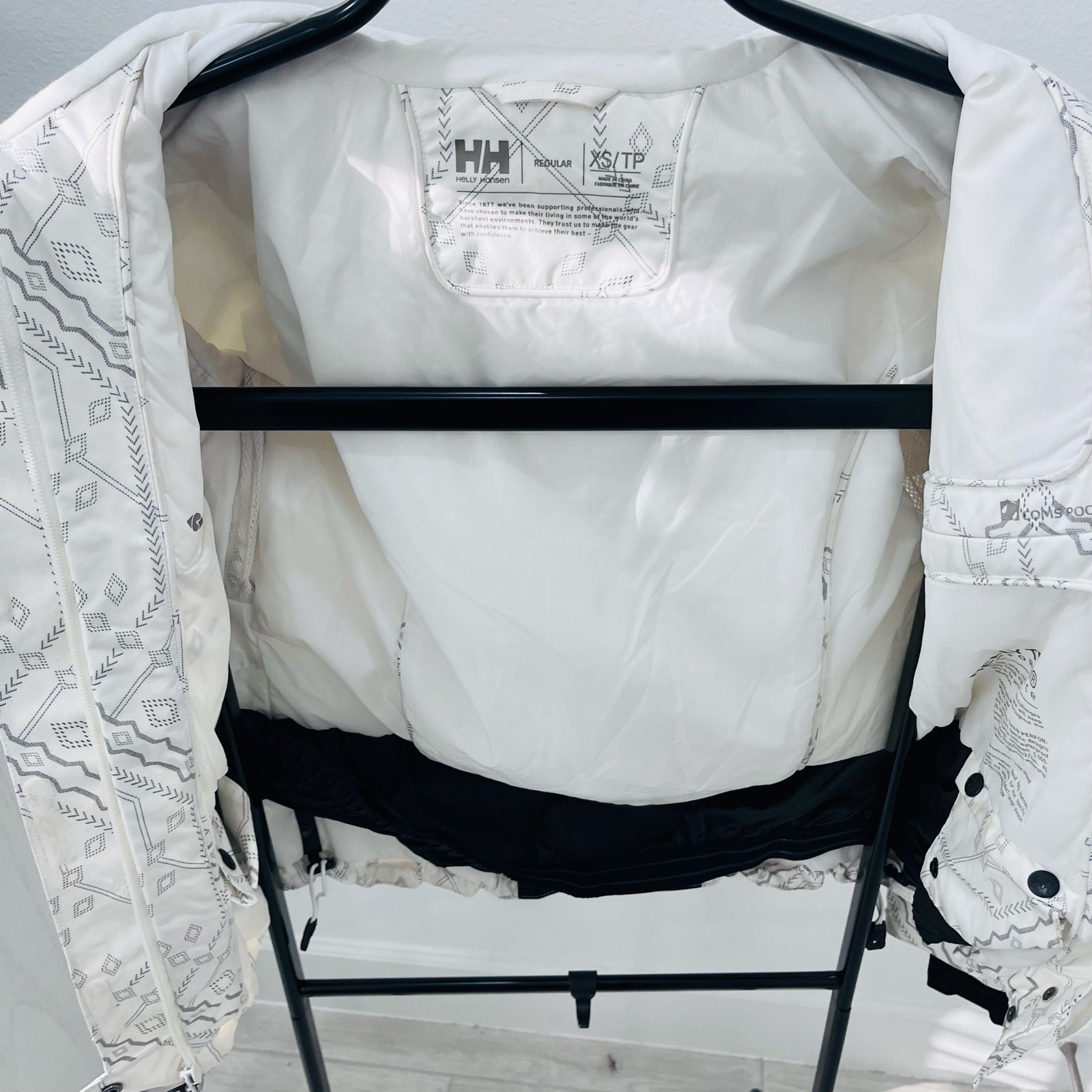 Helly Hansen Helly Tech Performance Ski Snowboard… - image 9