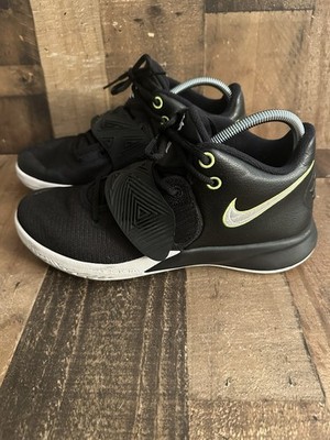Nike Kyrie Flytrap 3 Mens Size 10 Black White Athletic Basketball Shoes Sneakers
