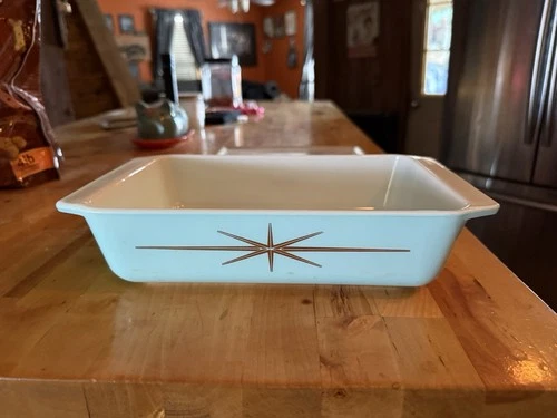Pyrex vintage turquoise atomic starburst 1950’s 60’s baking dish with lid
