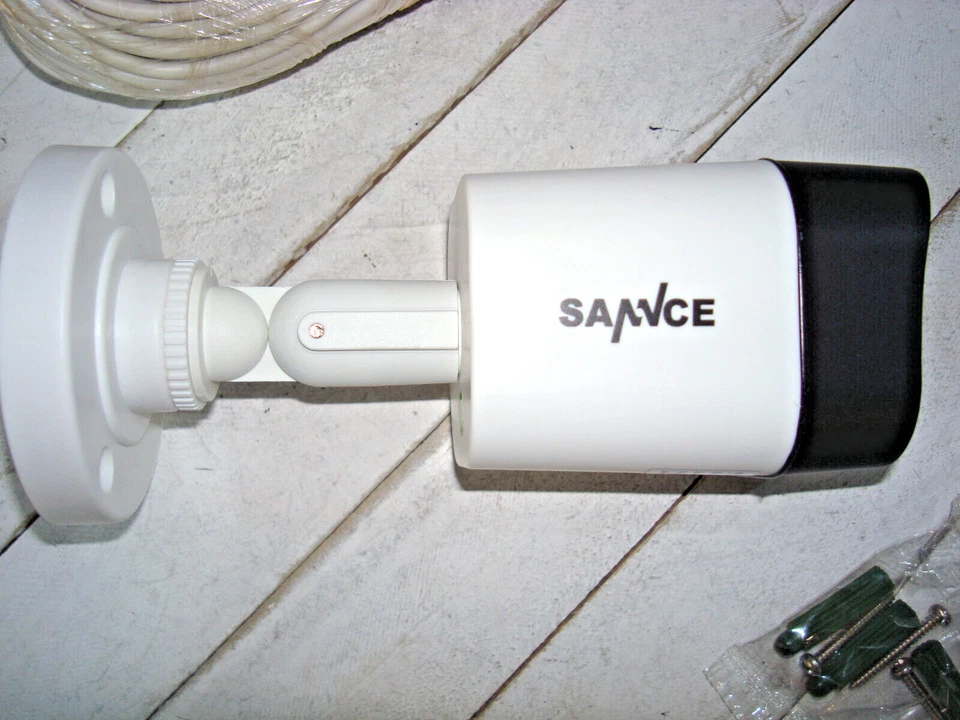 Sannce Bullet Security Camera - C11BW Security Camera + 60' BNC Cable - Image 4 of 4