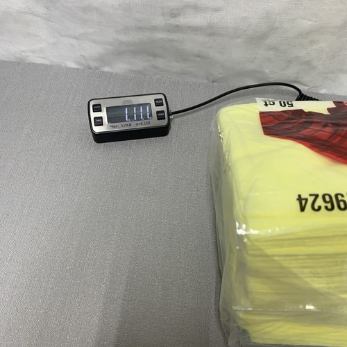 Brawny Professional 29624 Disposable Dusting Cloths 24 x 24 in. Yellow