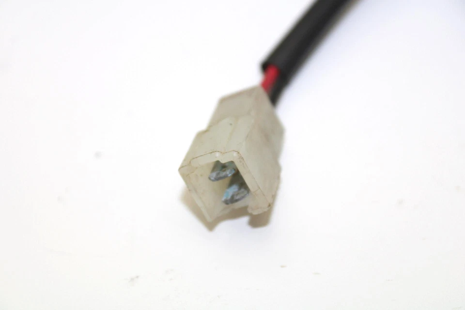 Condensador Yamaha OEM 1NL-81965-01-00 Q1446 Foto 2 de 4