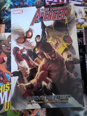 The MIGHTY AVENGERS :EARTH'S MIGHTIEST Marvel Softback Graphic Novel Book VFN/NM