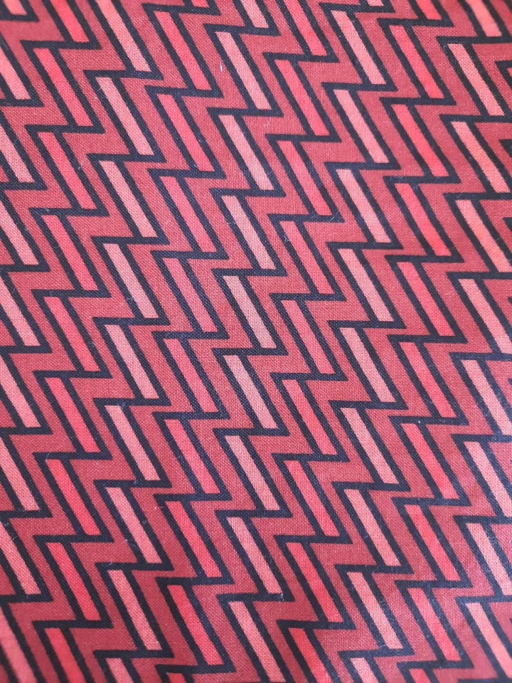 4+ Yards Quilting Fabric David Textiles 42" X 176" Cotton Red Zig-Zag Black - Image 2 of 4